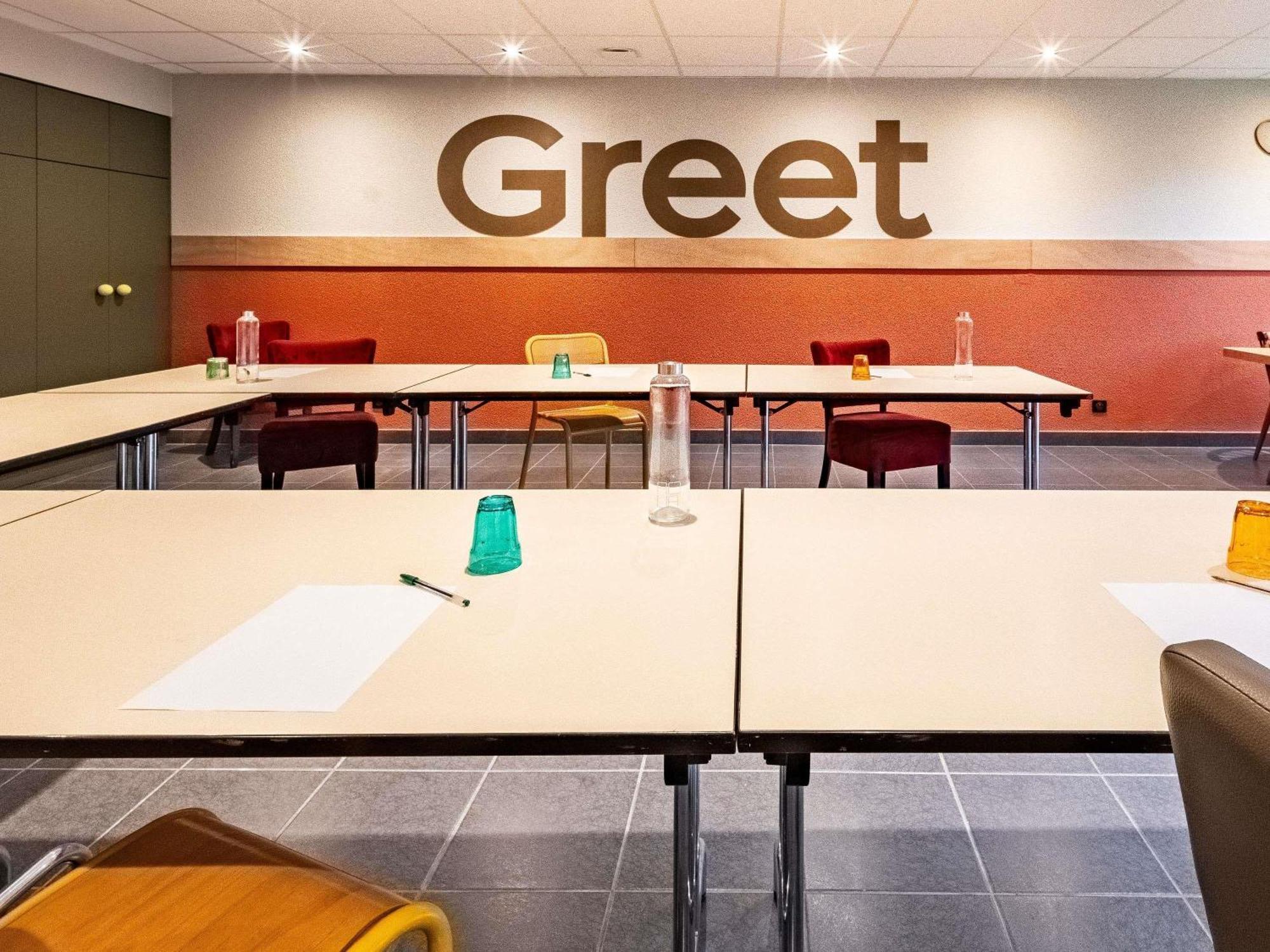 Greet Hotel Massieux Lyon Nord Exterior photo