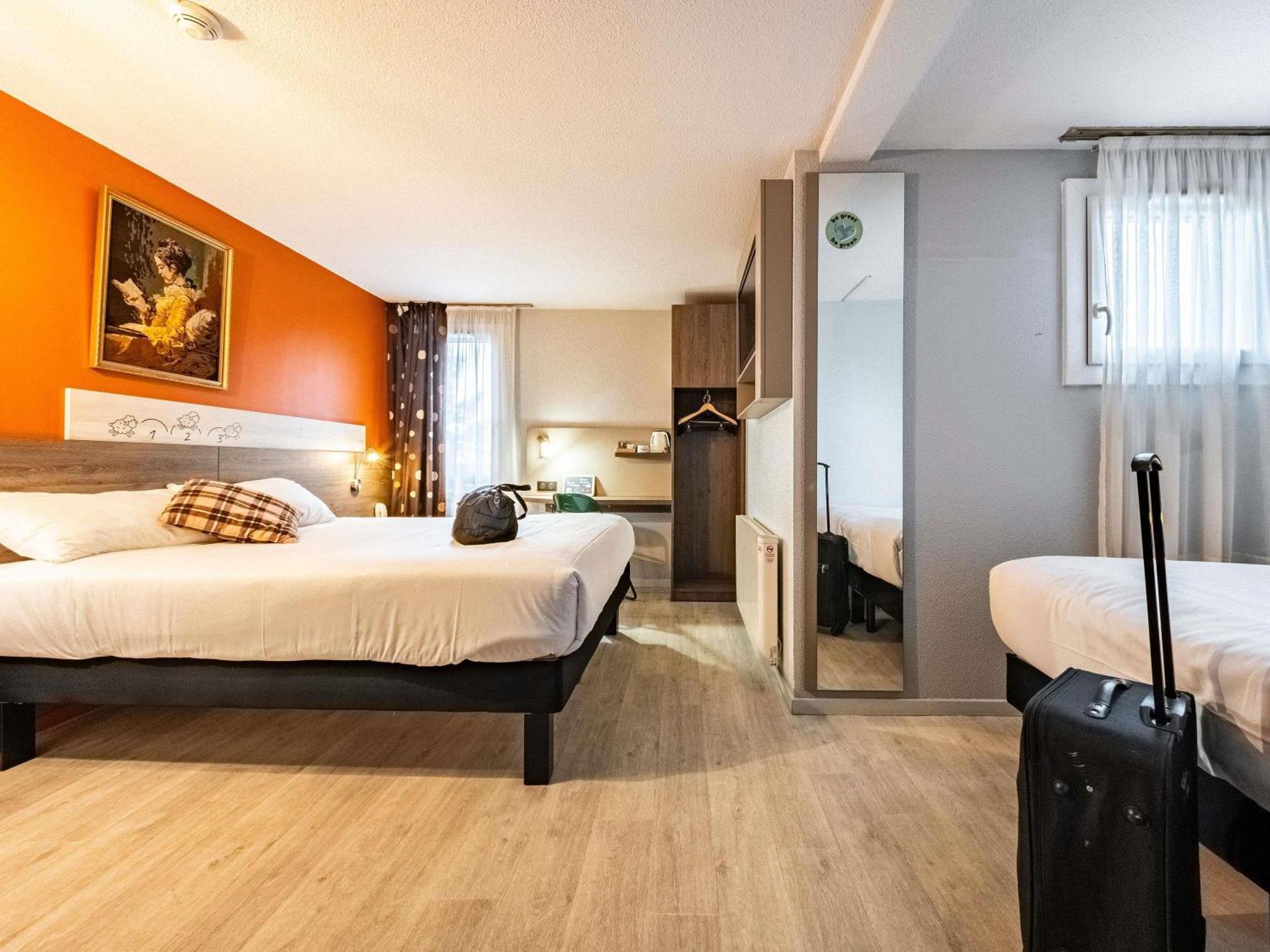 Greet Hotel Massieux Lyon Nord Exterior photo
